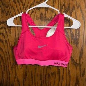 Nike pro sports bra